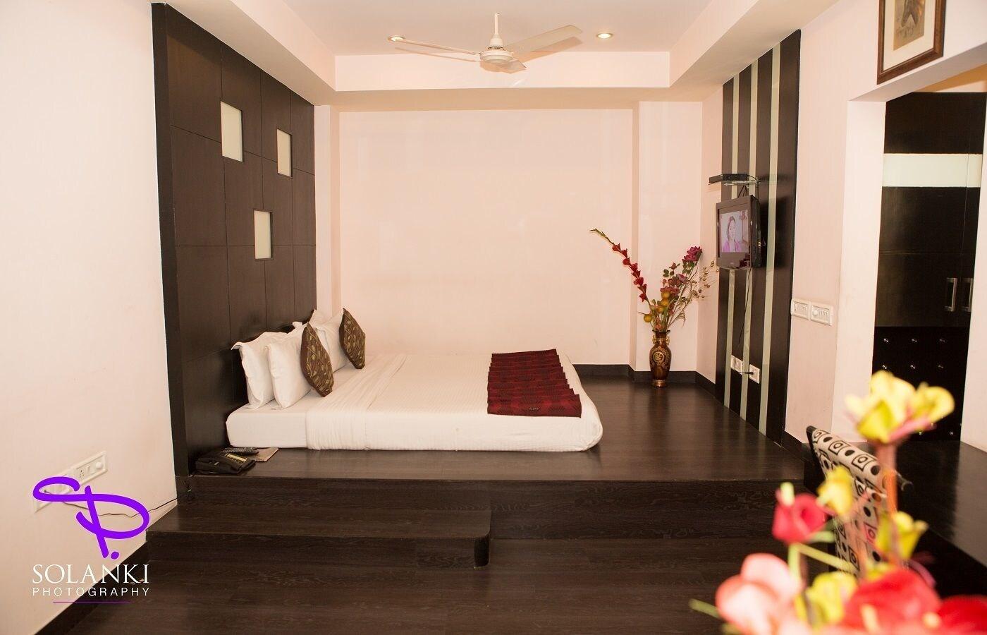 The Crest Inn Delhi  Buitenkant foto