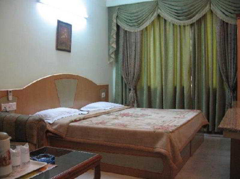 The Crest Inn Delhi  Kamer foto